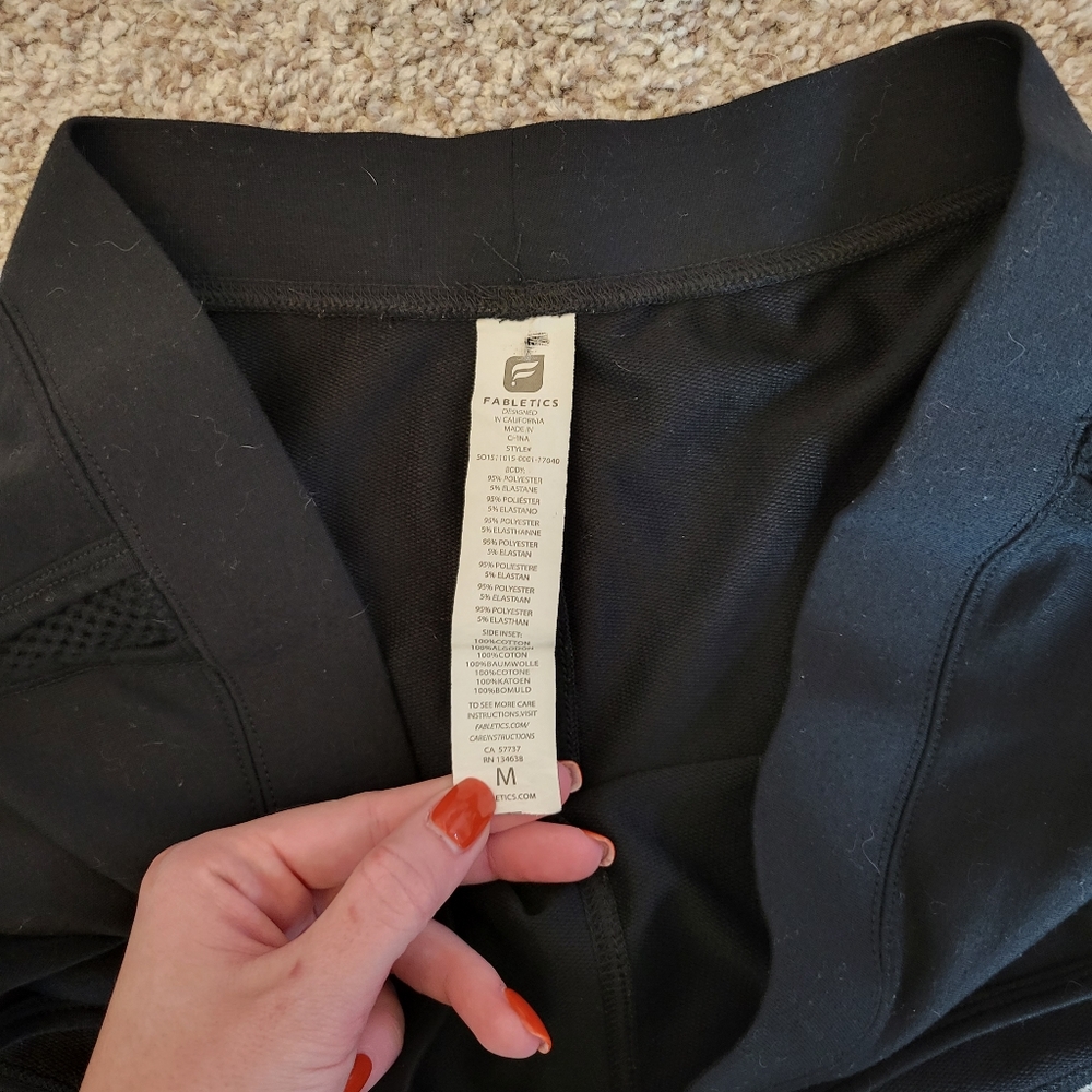 Fabletics shorts - Picture 2 of 4